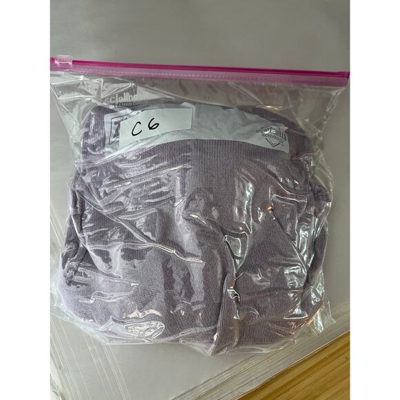 Charter Club Women's P M 100% Cashmere Sweater Purple V Neck Academia FLAWS - Picture 11 of 11